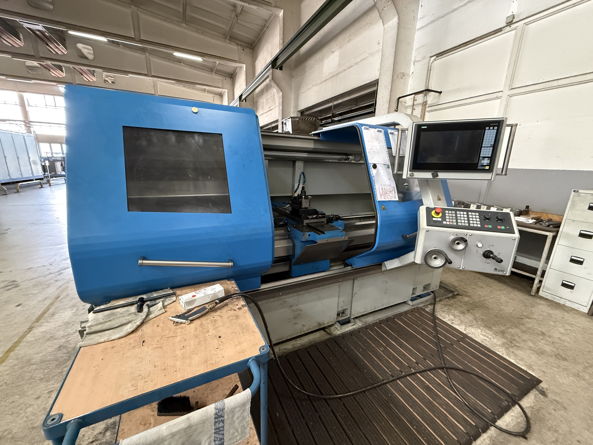 Complete aluminum die-casting production, from material handling to quality assurance-14