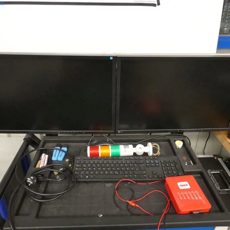 2 Monitory 24" Eizo