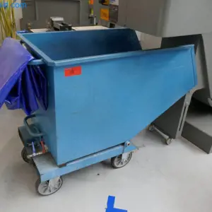 2 Contentor de recolha de aparas Fetra 4702A