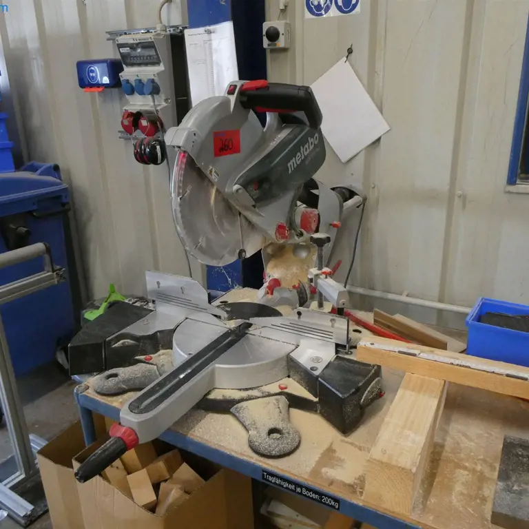 Piła do cięcia wzdłużnego i ukośnego Metabo KGS 315 Plus