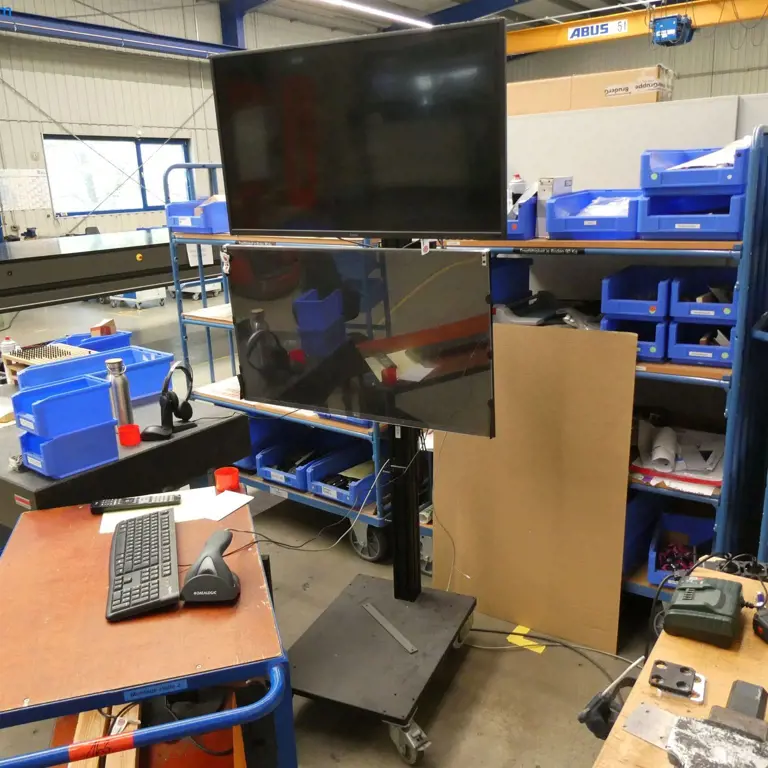 40" monitor Iiyama