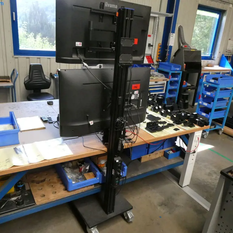 40" monitor Iiyama
