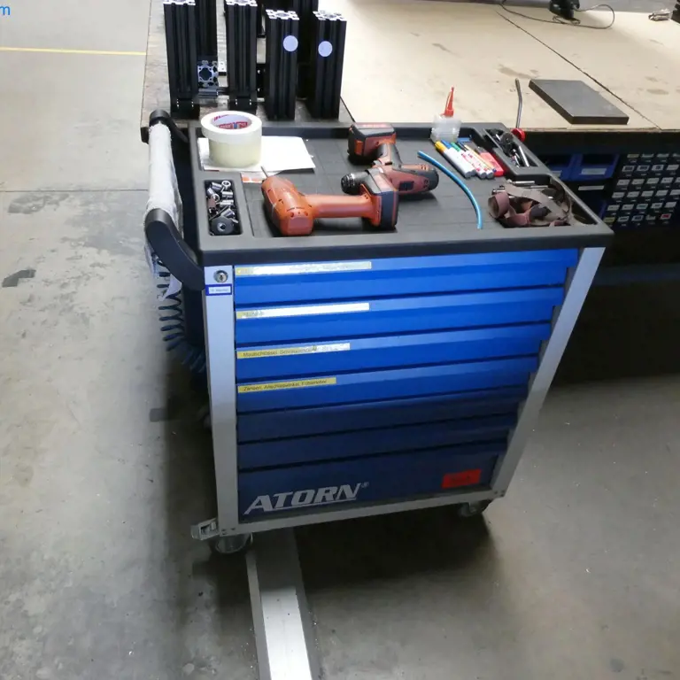 3 Workshop trolley Atorn