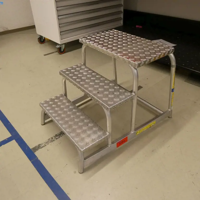 Aluminum step Zarges