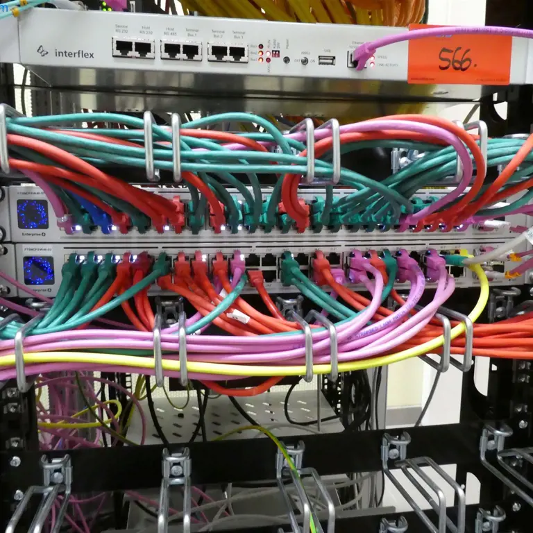 2 Switches Unify 2143G
