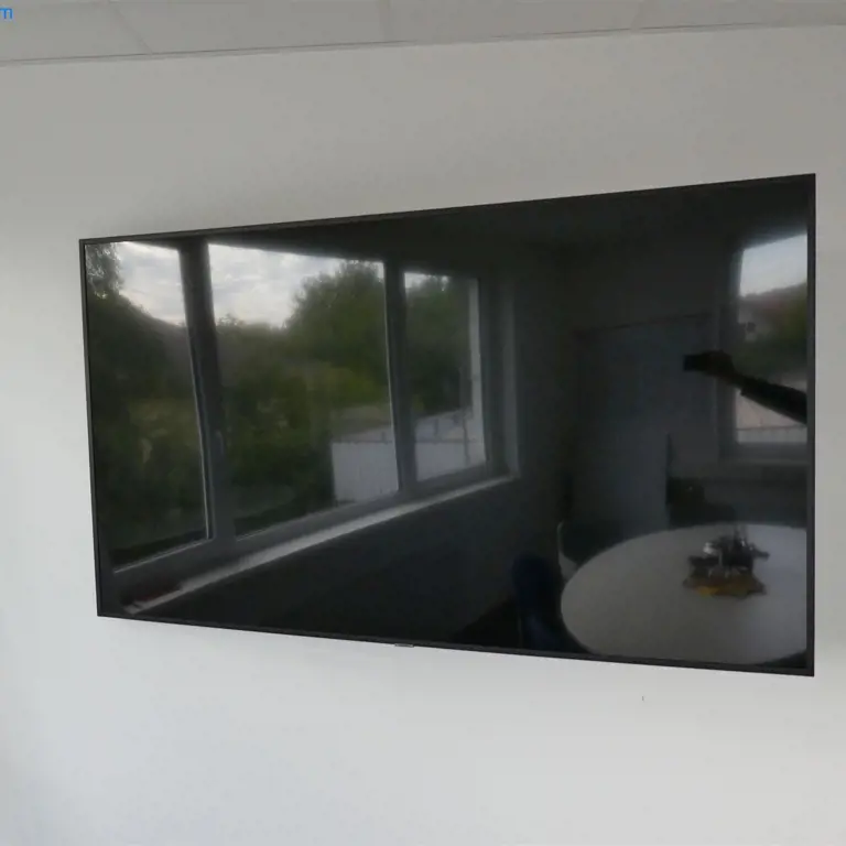 75" flat screen TV Samsung UE75RU7172U