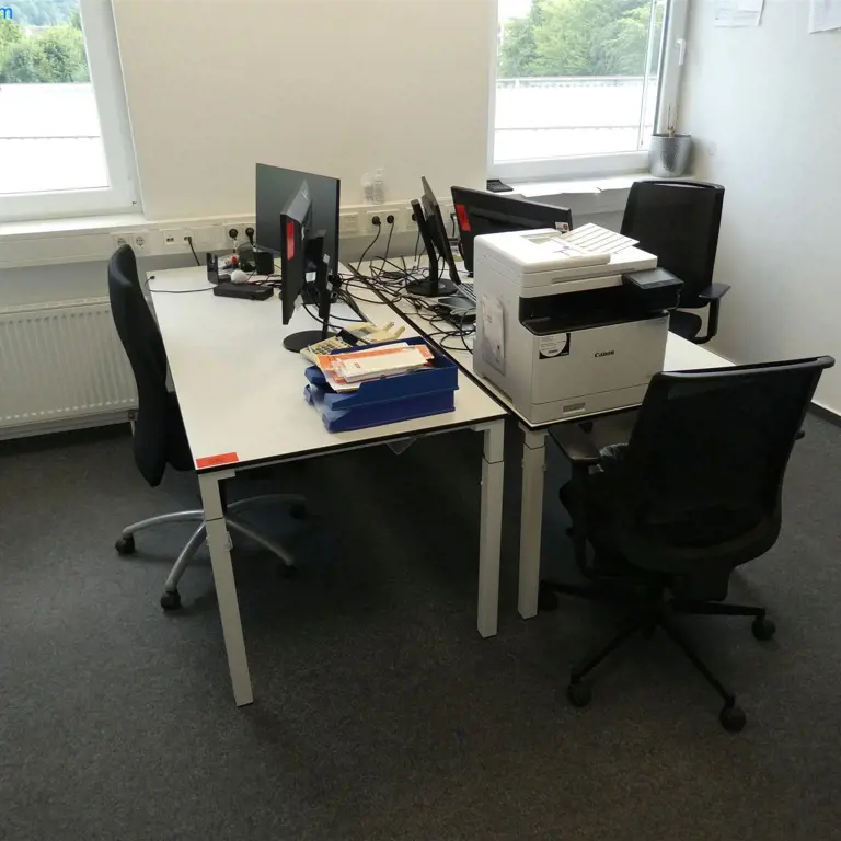 Office equipment Steelcase
