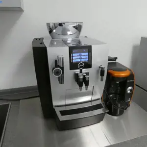 Machine à café automatique Jura Impressa Xj9