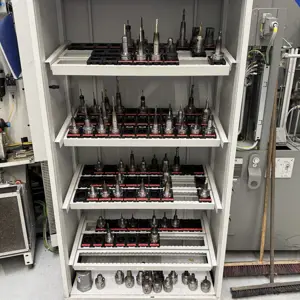 77 Uchwyty na narzędzia (dopłata może ulec zmianie) HSK63