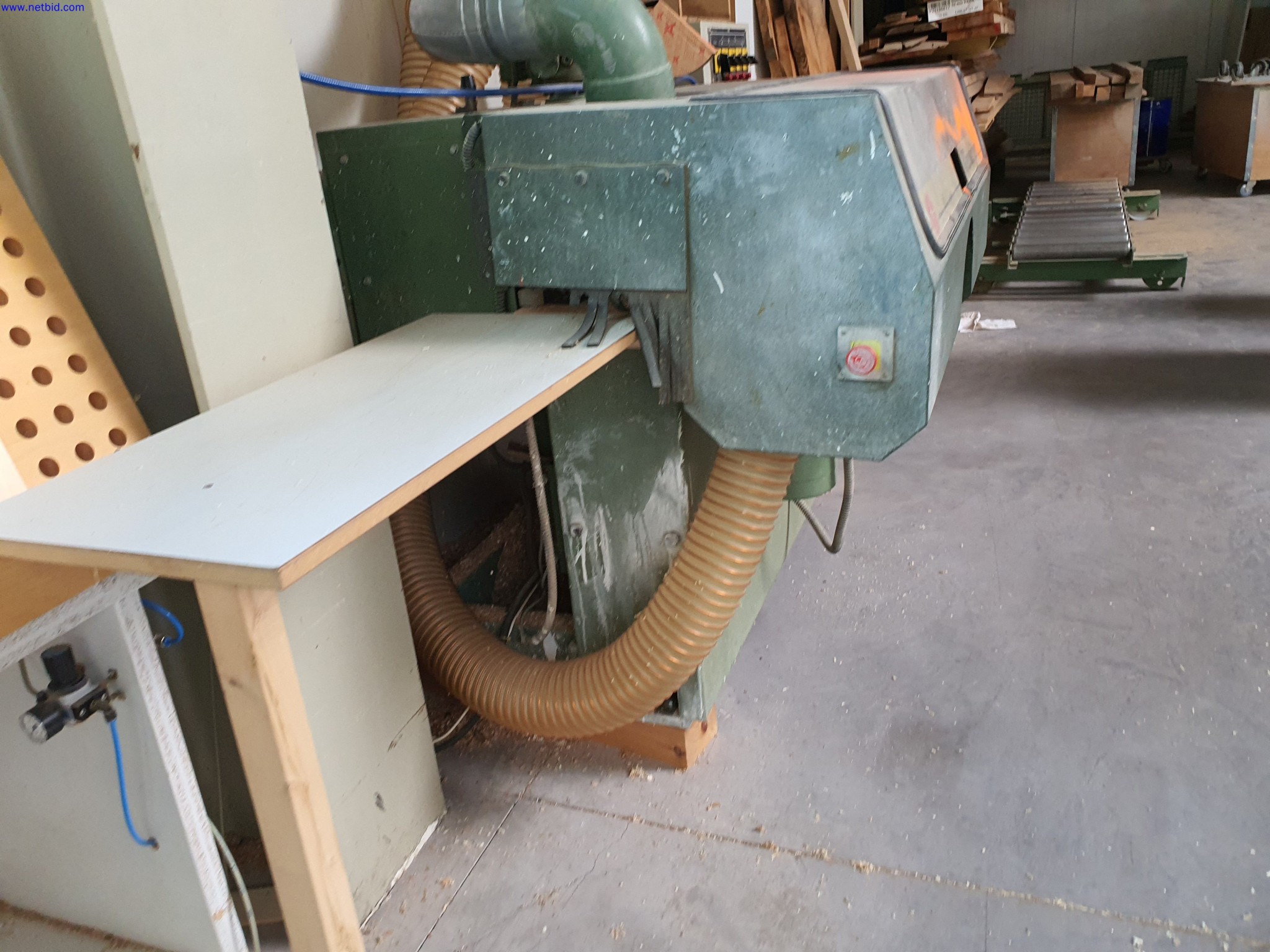 Machines entretenues pour la fabrication de meubles de salon-6