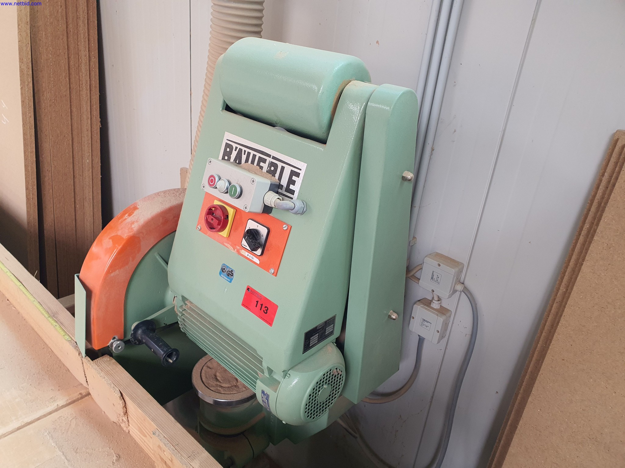 Well-maintained machines for the production of living room furniture-3