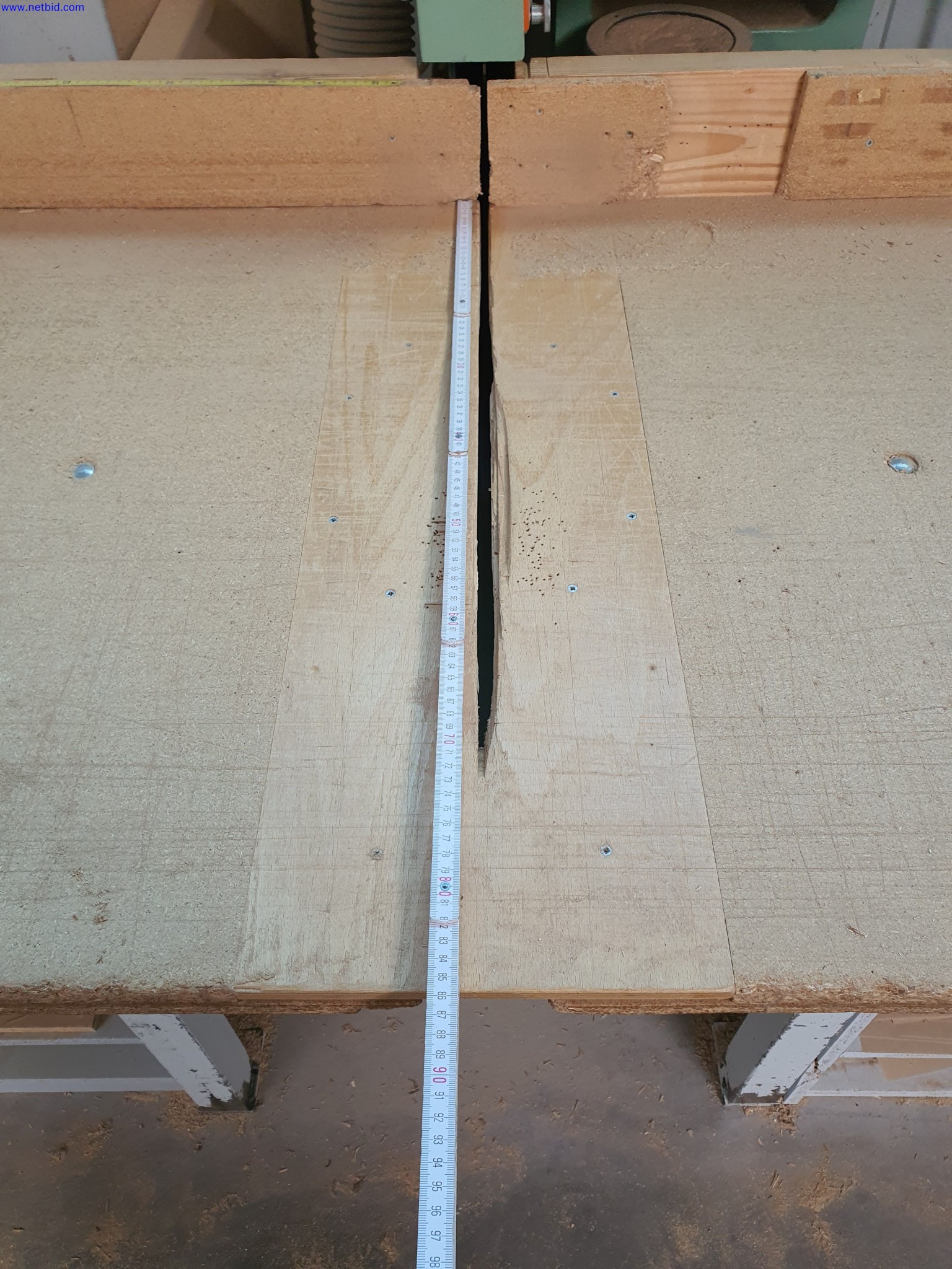 Well-maintained machines for the production of living room furniture-7