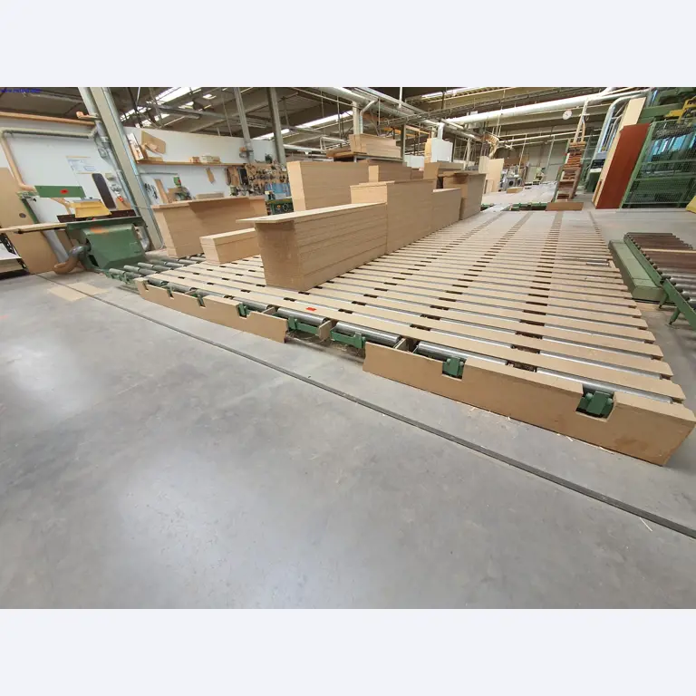 Well-maintained machines for the production of living room furniture-1