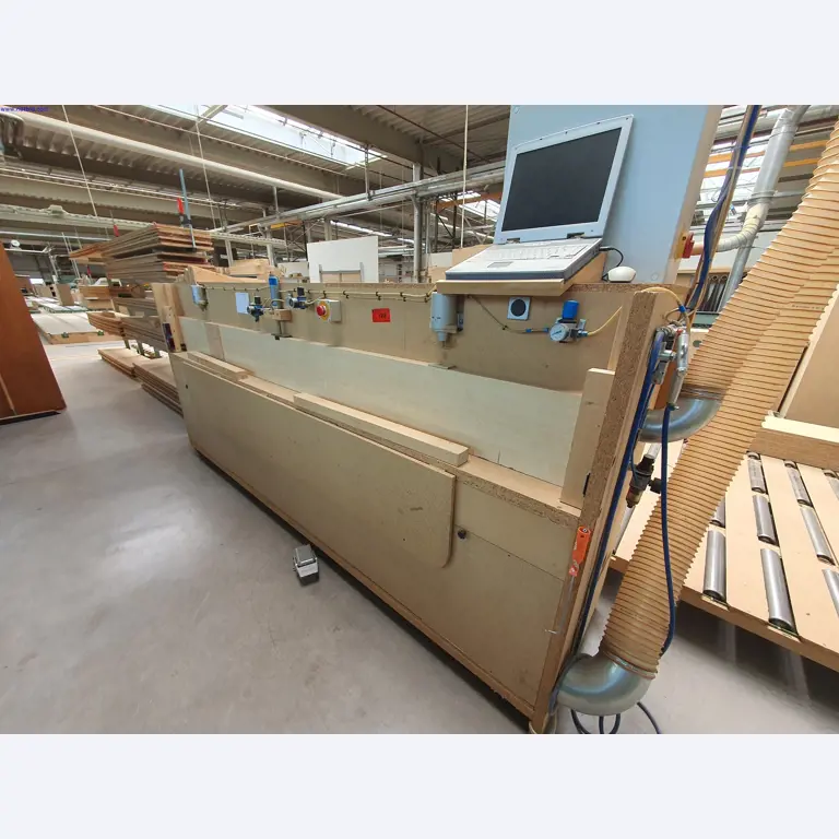 Dobrze utrzymane maszyny do produkcji mebli do salonu-2
