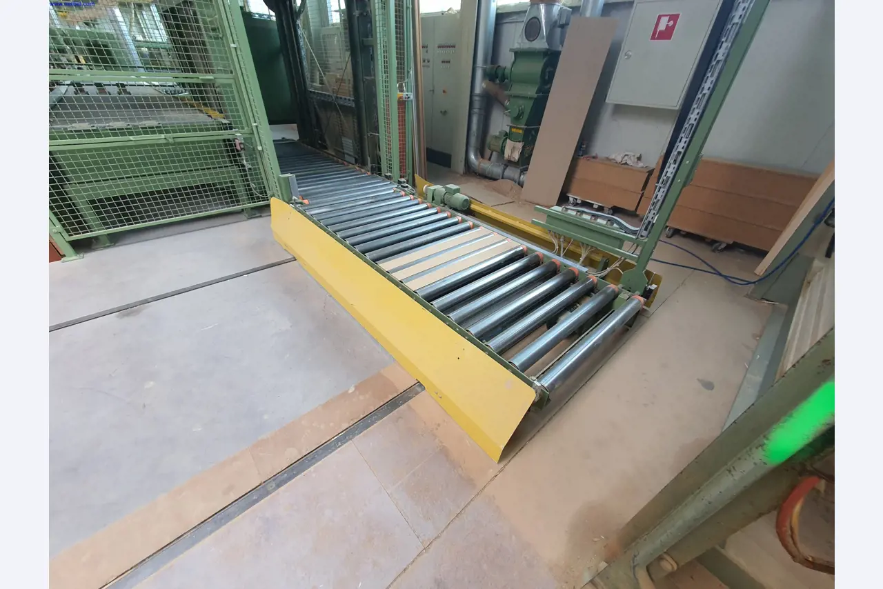 Dobrze utrzymane maszyny do produkcji mebli do salonu-11