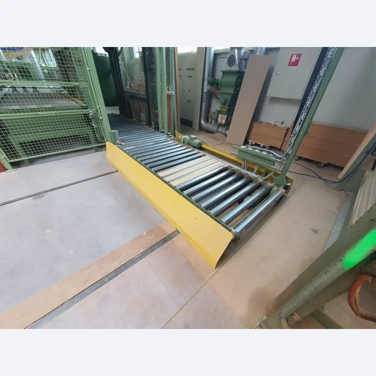 Dobrze utrzymane maszyny do produkcji mebli do salonu-11