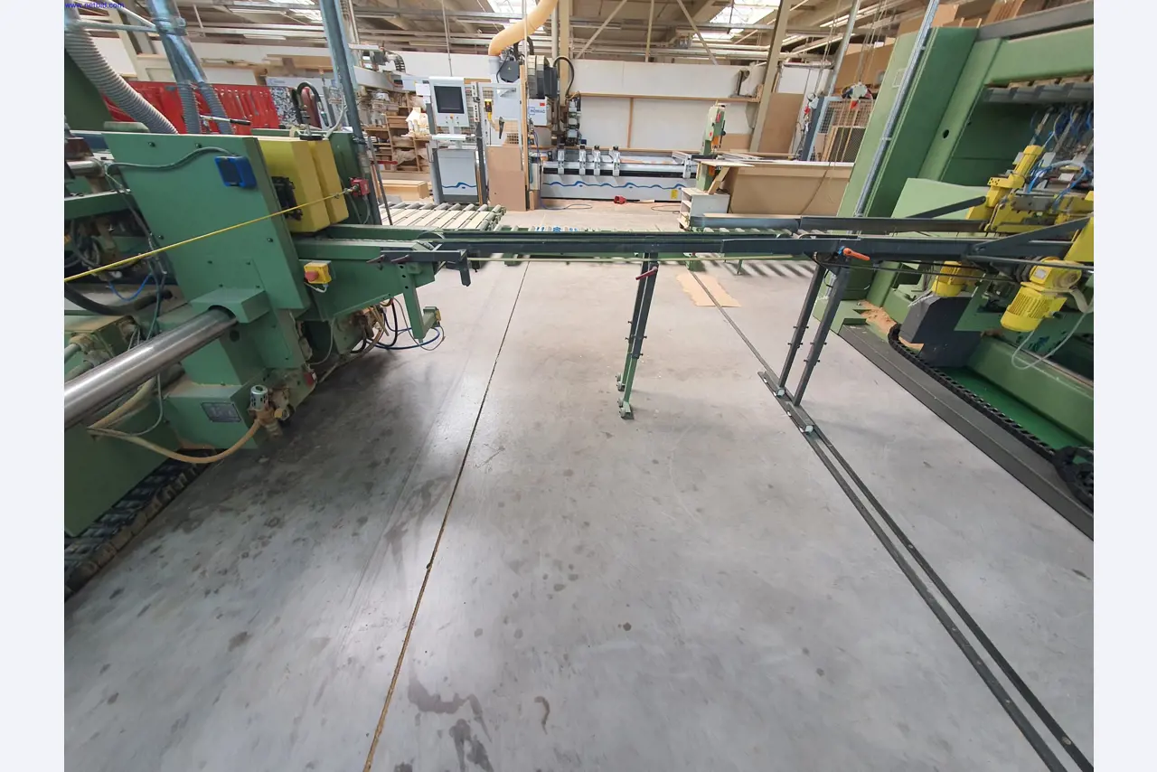 Dobrze utrzymane maszyny do produkcji mebli do salonu-24