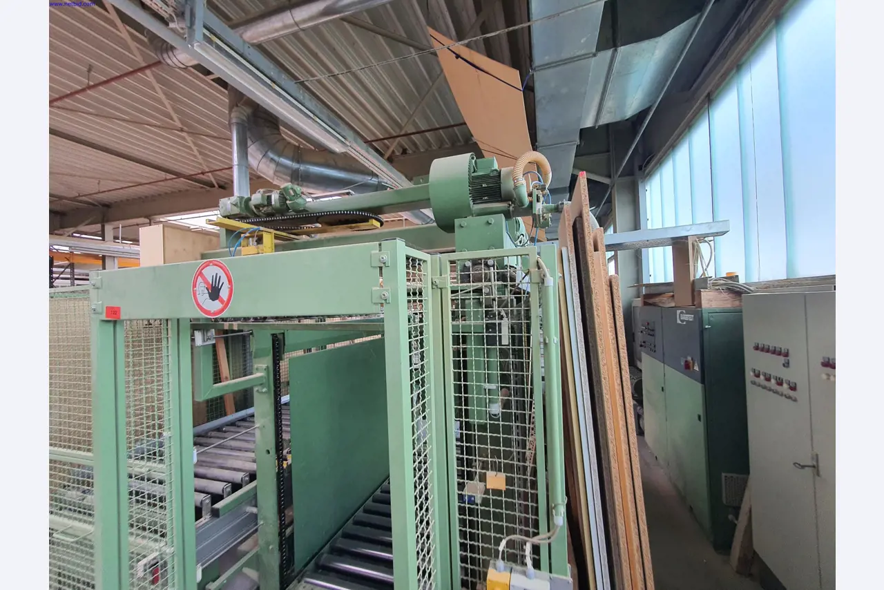 Dobrze utrzymane maszyny do produkcji mebli do salonu-28