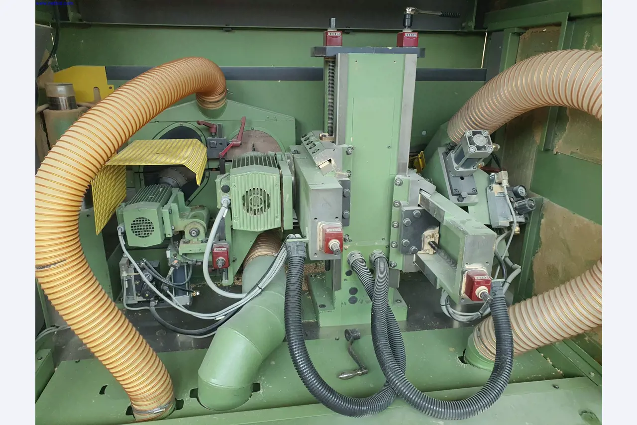 Dobrze utrzymane maszyny do produkcji mebli do salonu-33