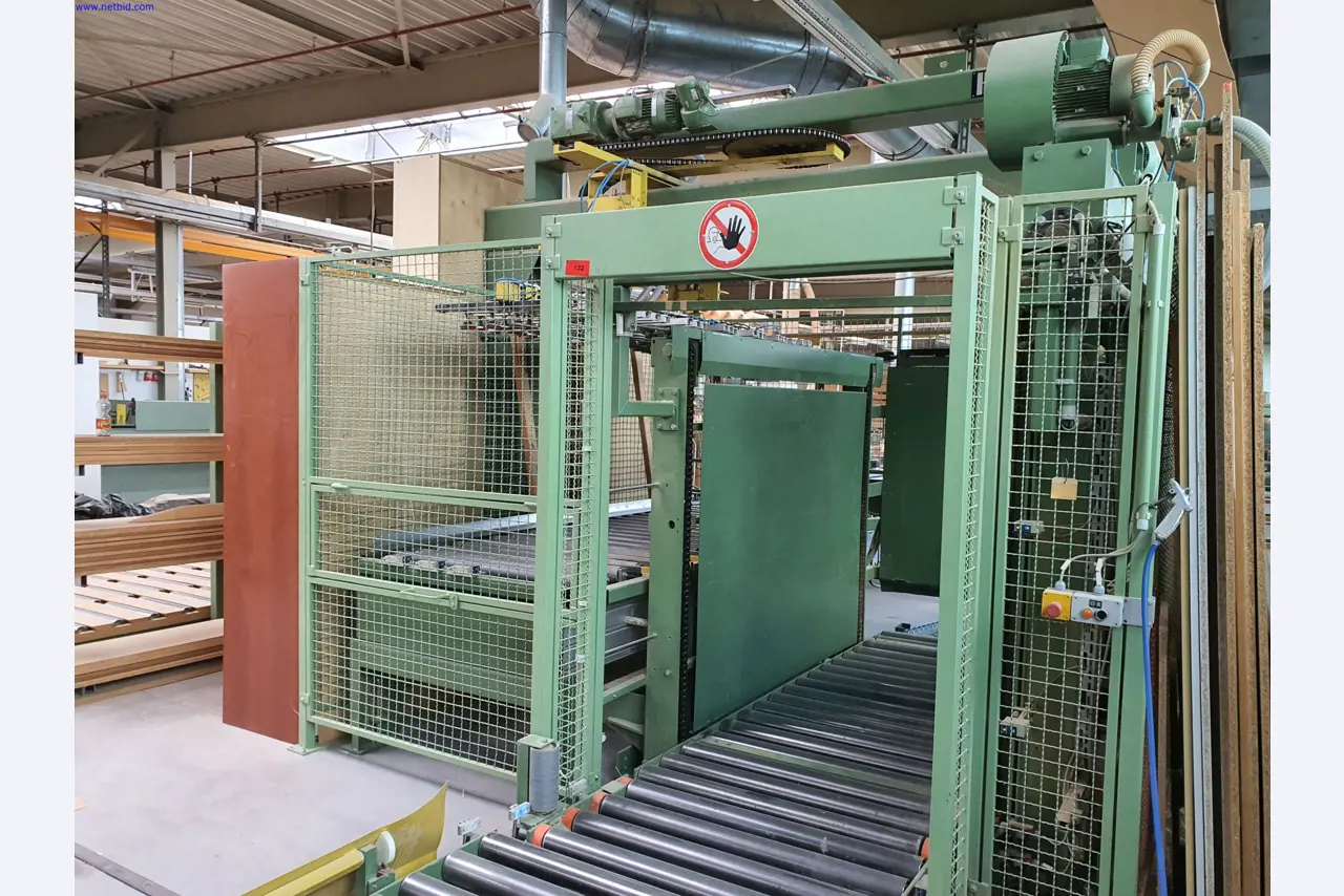 Dobrze utrzymane maszyny do produkcji mebli do salonu-3