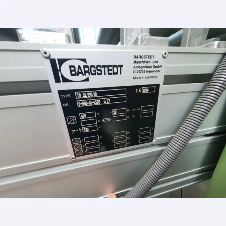 Dobrze utrzymane maszyny do produkcji mebli do salonu-41