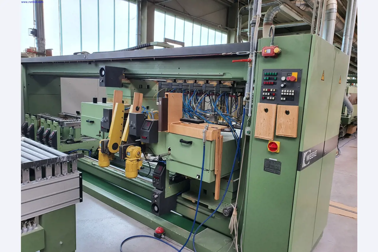 Dobrze utrzymane maszyny do produkcji mebli do salonu-42