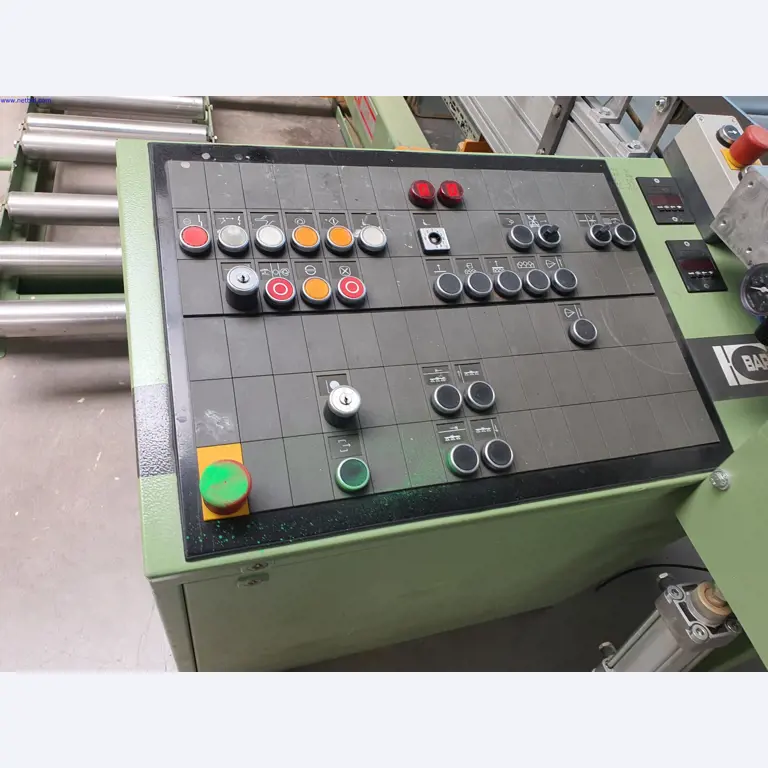 Dobrze utrzymane maszyny do produkcji mebli do salonu-43