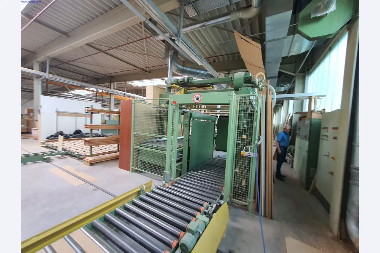 Dobrze utrzymane maszyny do produkcji mebli do salonu-5