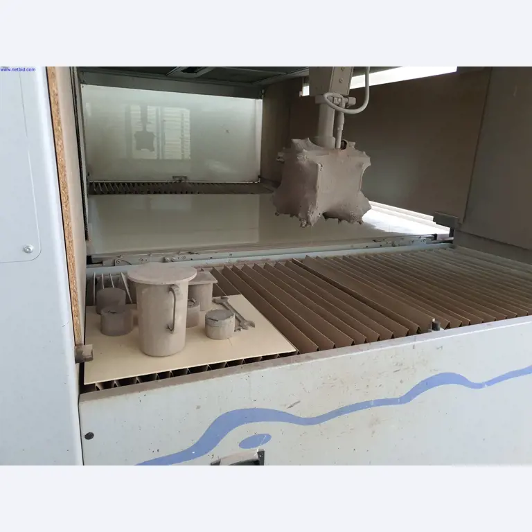 Dobrze utrzymane maszyny do produkcji mebli do salonu-2