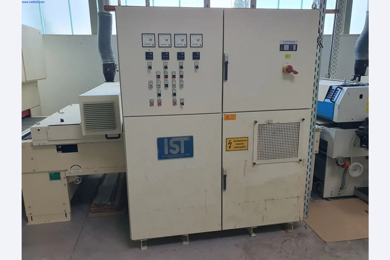 Dobrze utrzymane maszyny do produkcji mebli do salonu-10