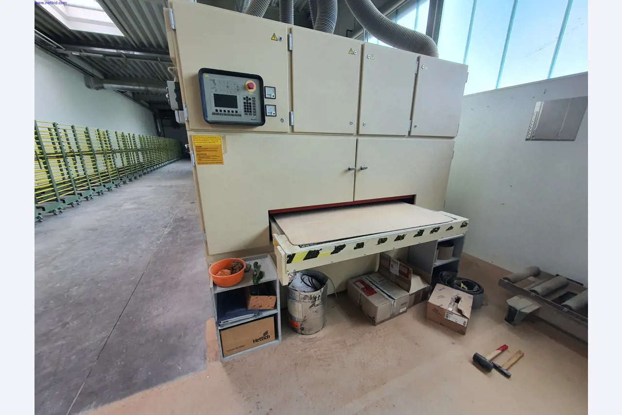 Dobrze utrzymane maszyny do produkcji mebli do salonu-2