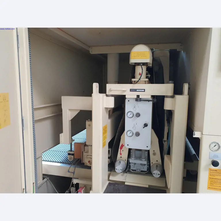 Dobrze utrzymane maszyny do produkcji mebli do salonu-21