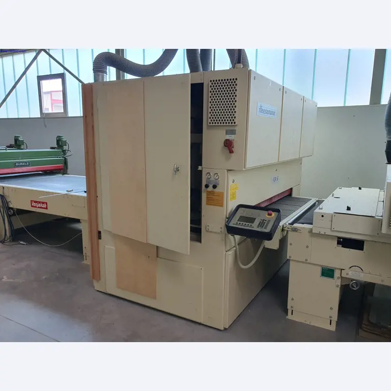 Dobrze utrzymane maszyny do produkcji mebli do salonu-24