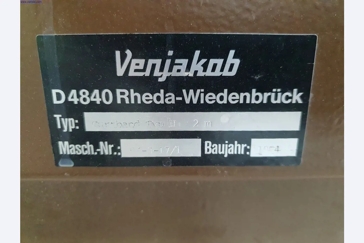 Dobrze utrzymane maszyny do produkcji mebli do salonu-38