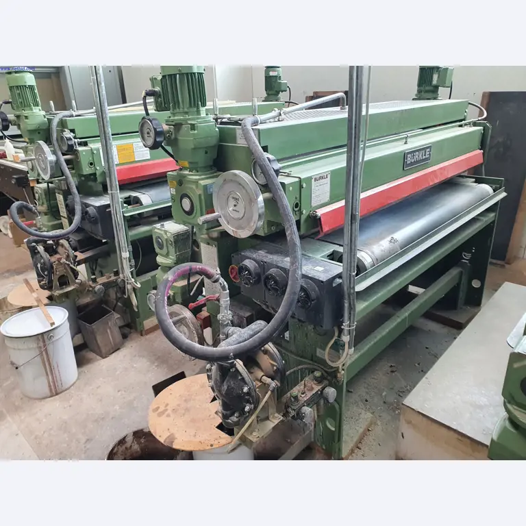 Dobrze utrzymane maszyny do produkcji mebli do salonu-39