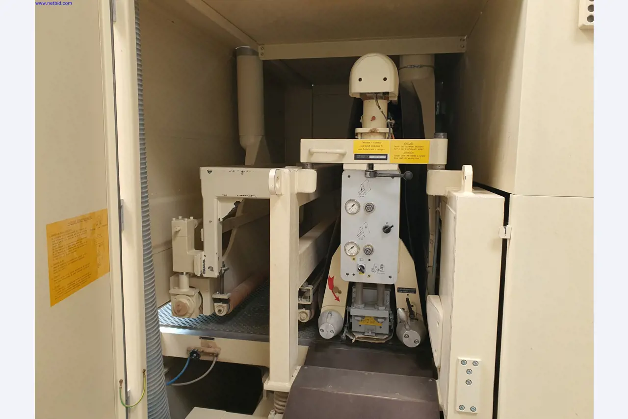 Dobrze utrzymane maszyny do produkcji mebli do salonu-3