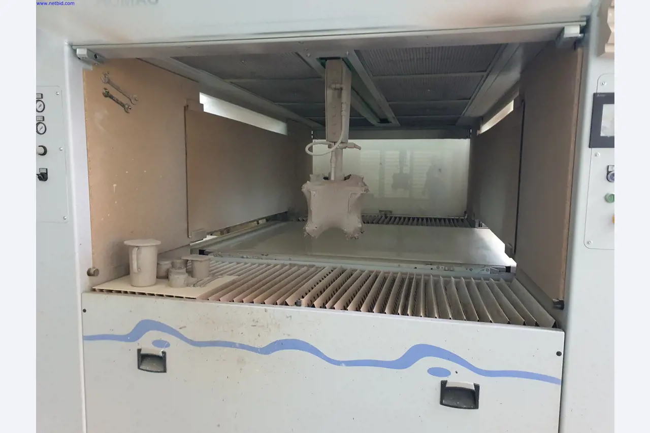 Dobrze utrzymane maszyny do produkcji mebli do salonu-44