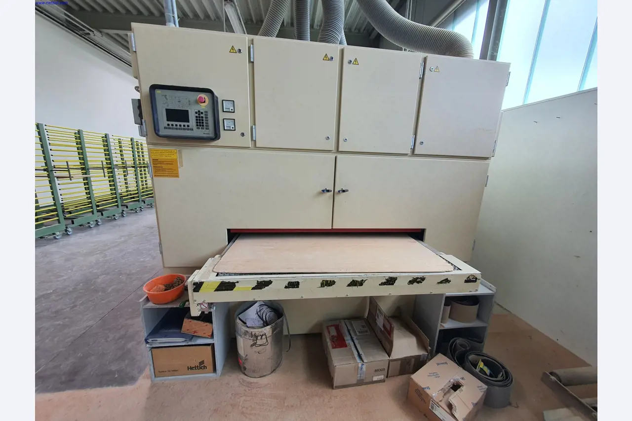 Dobrze utrzymane maszyny do produkcji mebli do salonu-4