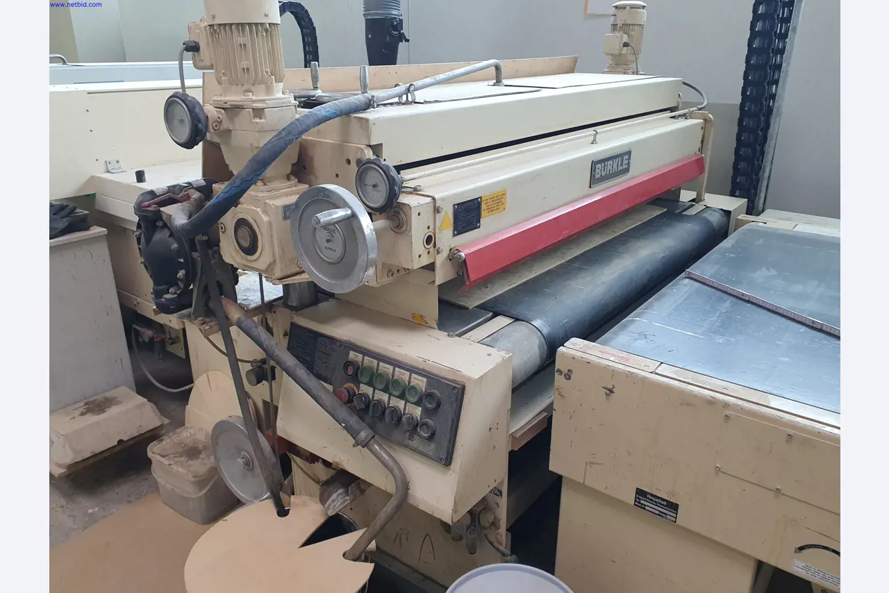 Dobrze utrzymane maszyny do produkcji mebli do salonu-7