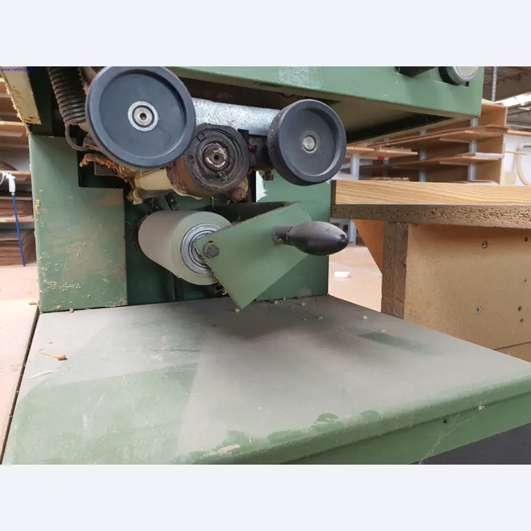 Máquinas bem conservadas para a produção de mobiliário para salas de estar-3