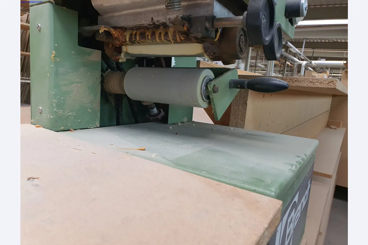 Máquinas bem conservadas para a produção de mobiliário para salas de estar-4