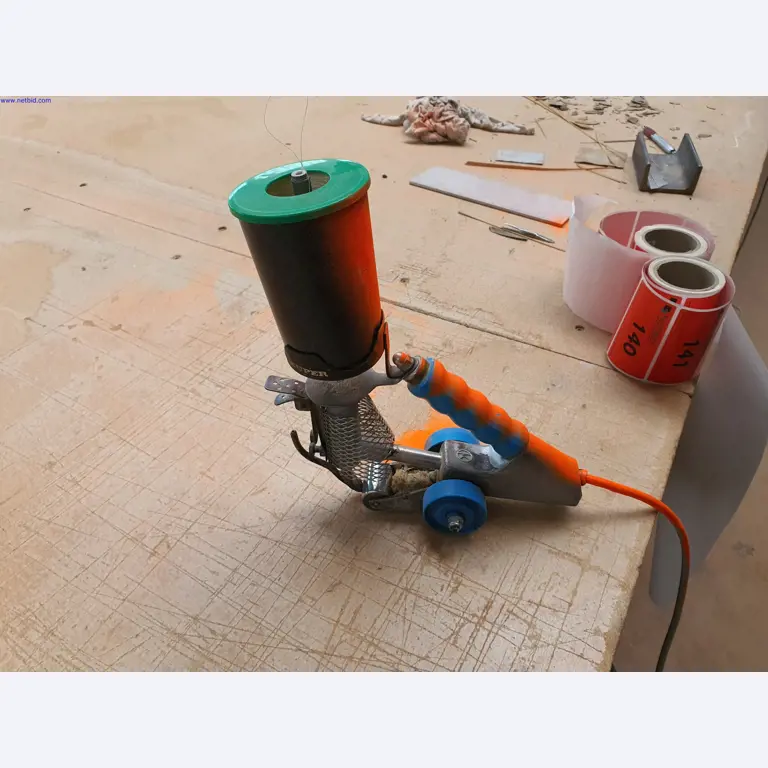 Máquinas bem conservadas para a produção de mobiliário para salas de estar-2