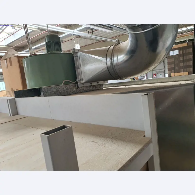 Gepflegte Maschinen zur Herstellung von Wohnraummöbeln-4