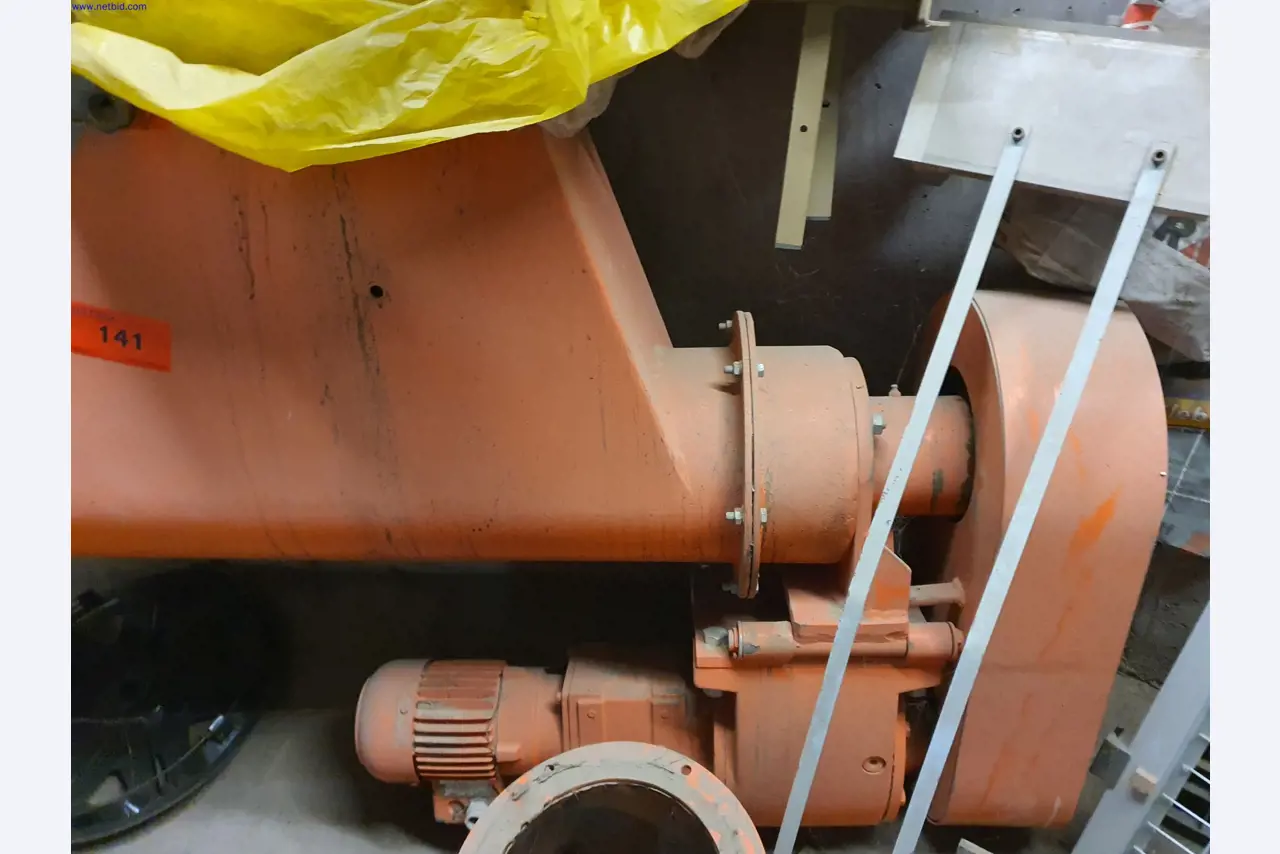 Máquinas bem conservadas para a produção de mobiliário para salas de estar-2