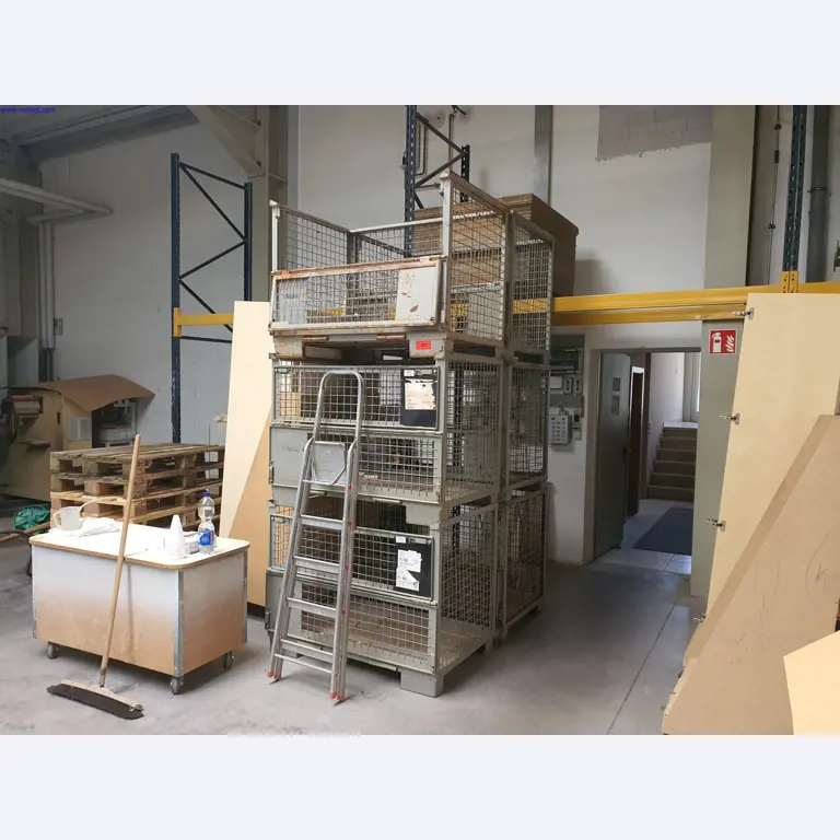 Dobrze utrzymane maszyny do produkcji mebli do salonu-1