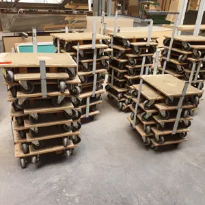 ca. 60 Quadros de transporte