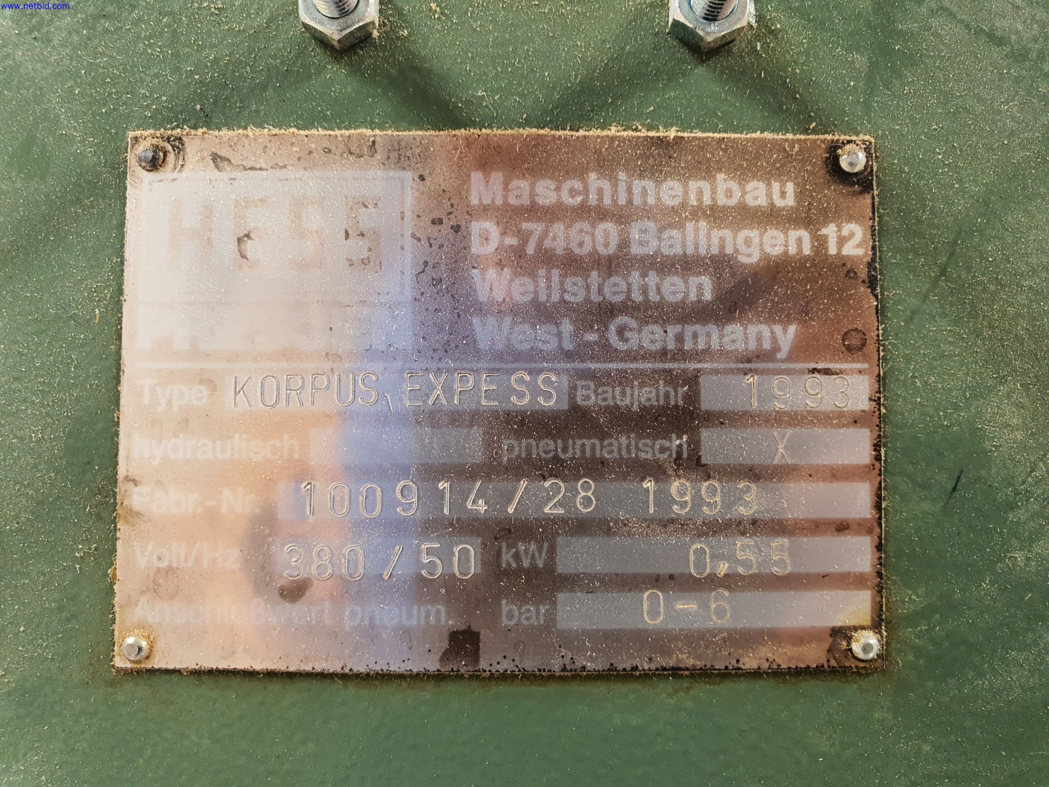 Dobrze utrzymane maszyny do produkcji mebli do salonu-12