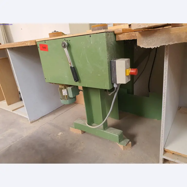 Goed onderhouden machines voor de productie van woonkamermeubels-3