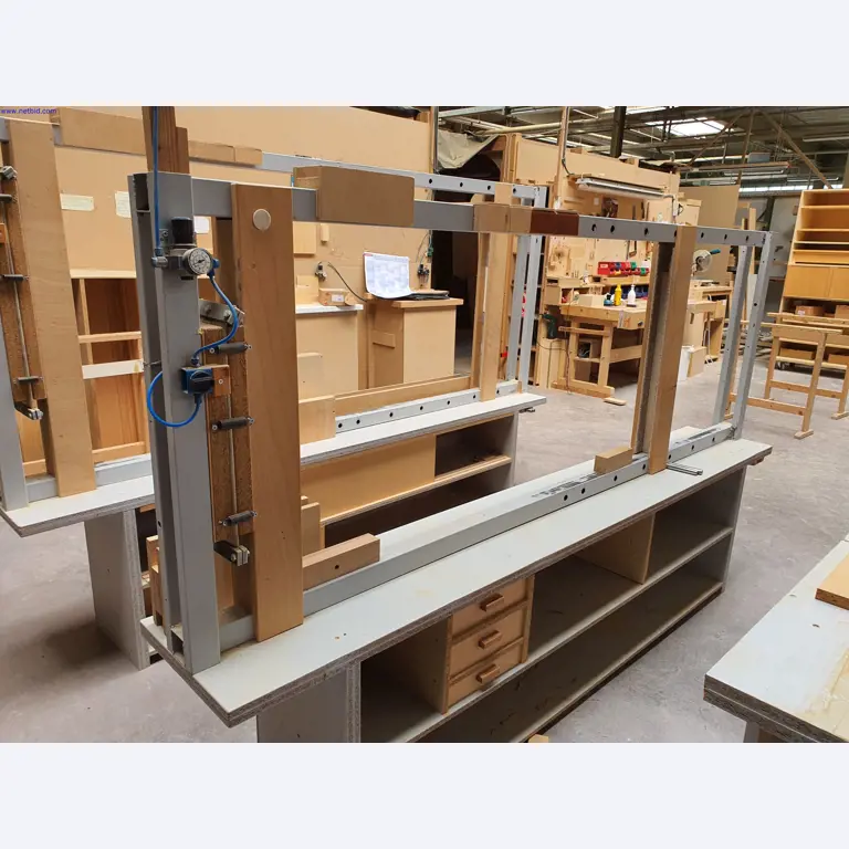 Goed onderhouden machines voor de productie van woonkamermeubels-2