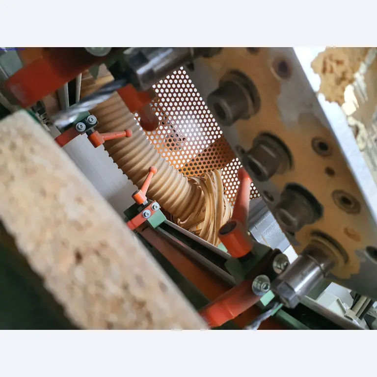 Dobrze utrzymane maszyny do produkcji mebli do salonu-2